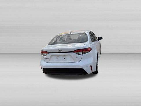 Used 2025 Toyota Corolla LE FWD image 6