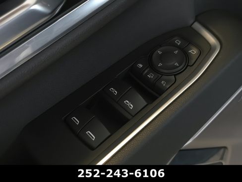 Used 2024 Chevrolet Silverado 2500 High Country w/ Technology Package AWD/4WD image 23