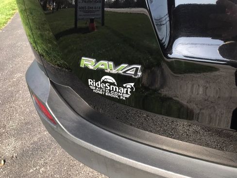 Used 2013 Toyota RAV4 Limited image 36