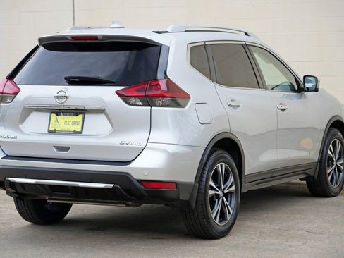 Used 2019 Nissan Rogue SV w/ Premium Package AWD/4WD image 50
