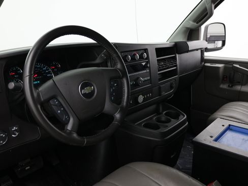 Used 2023 Chevrolet Express 2500 w/ Driver Convenience Package RWD image 12