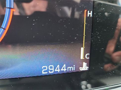 Certified 2025 Chevrolet Trax LT w/ LT Convenience Package image 12