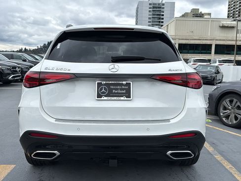 New 2026 Mercedes-Benz GLC 350e 4MATIC image 8