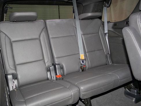 Certified 2023 Chevrolet Tahoe Z71 w/ Luxury Package image 15