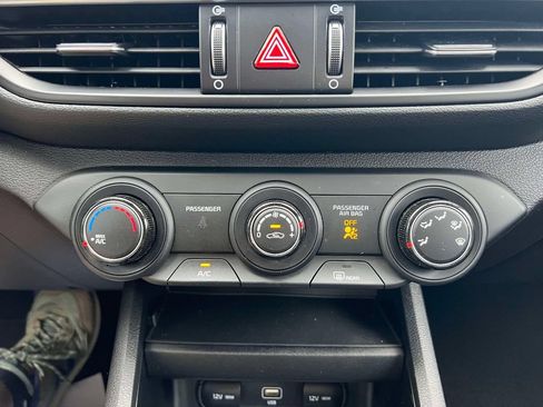 Certified 2023 Kia Forte LXS w/ LXS Technology Package FWD image 29