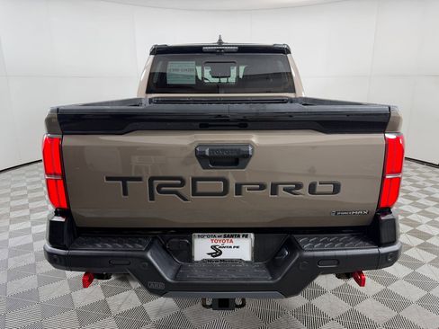 Used 2025 Toyota Tacoma TRD Pro AWD/4WD image 9