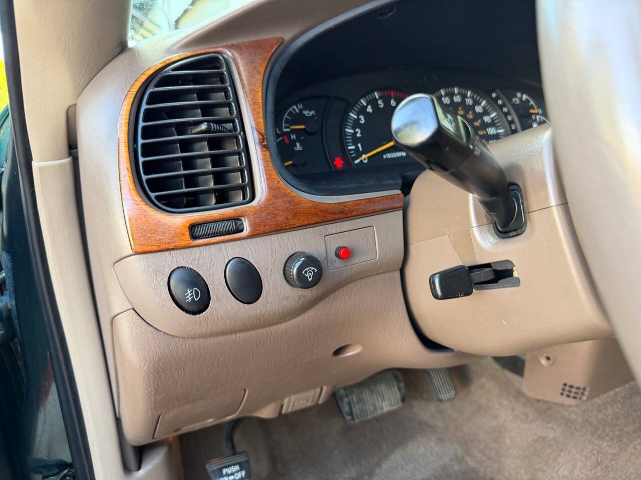 Used 2000 Toyota Tundra Limited RWD image 16