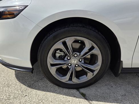 Used 2025 Honda Accord EX-L image 9