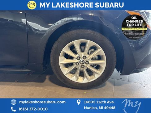 Used 2020 Toyota Corolla XLE image 28