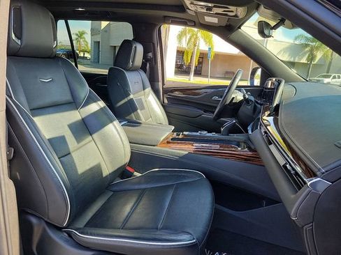 Certified 2022 Cadillac Escalade Premium Luxury w/ Performance Package image 25
