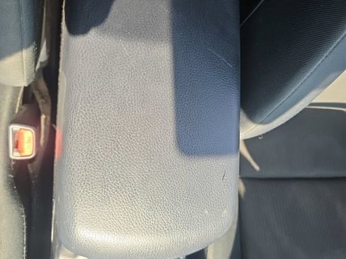 Used 2018 Toyota RAV4 LE w/ All Weather Liner Package FWD image 37