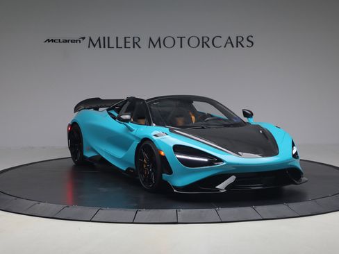 Used 2022 McLaren 765LT RWD image 11