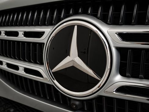 New 2026 Mercedes-Benz GLE 350 4MATIC image 3