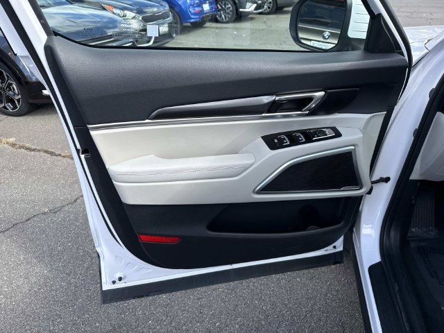 Used 2024 Kia Telluride S w/ S Sunroof Package AWD/4WD image 13