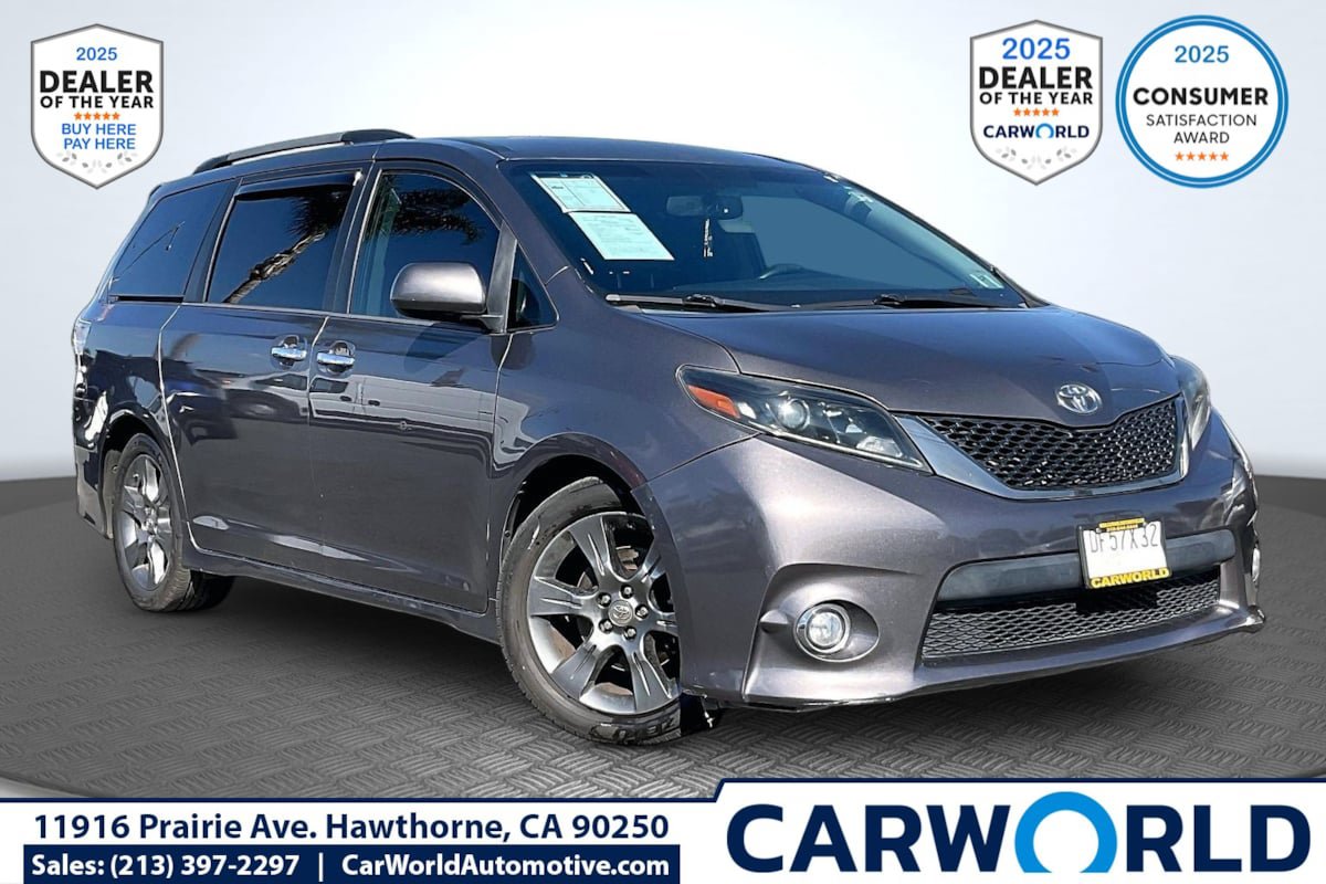 Used 2015 Toyota Sienna SE FWD image 1