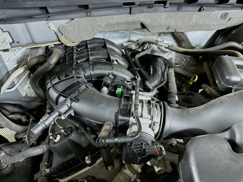 Used 2012 Ford F150 XLT w/ XLT Chrome Pkg image 29