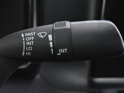 Used 2025 Toyota Camry LE image 23