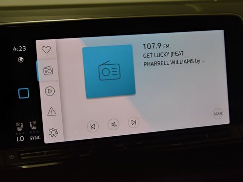 Used 2024 Volkswagen Atlas SE image 25