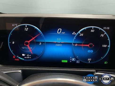 Used 2023 Mercedes-Benz EQB 300 4MATIC w/ Pinnacle Package image 10