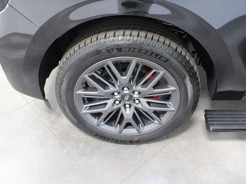 New 2025 Ford Expedition Platinum w/ Stealth Performance Package image 58