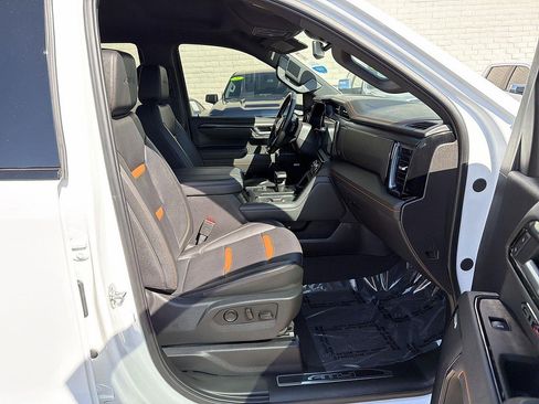 Used 2025 GMC Sierra 1500 AT4 AWD/4WD image 27