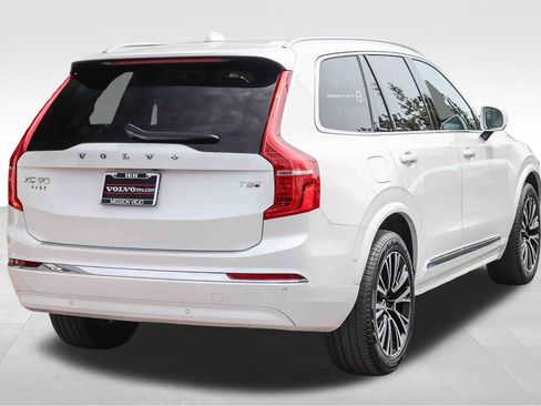 Used 2025 Volvo XC90 T8 Plus w/ Protection Package Premier AWD/4WD image 8
