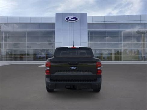 New 2026 Ford Maverick Lariat w/ Black Appearance Package image 5