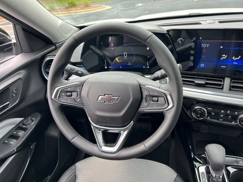 New 2026 Chevrolet Trax LT w/ Driver Confidence Package FWD image 22