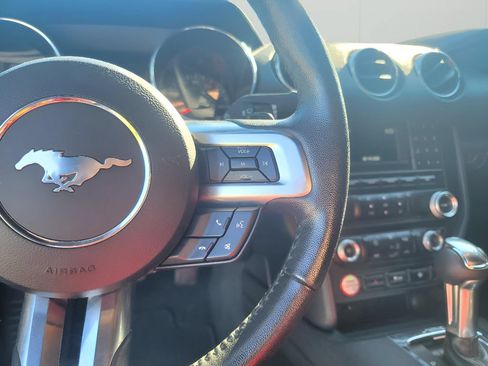 Used 2017 Ford Mustang Convertible RWD image 15