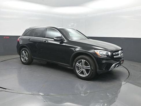 Used 2021 Mercedes-Benz GLC 300 4MATIC w/ Premium Package image 36