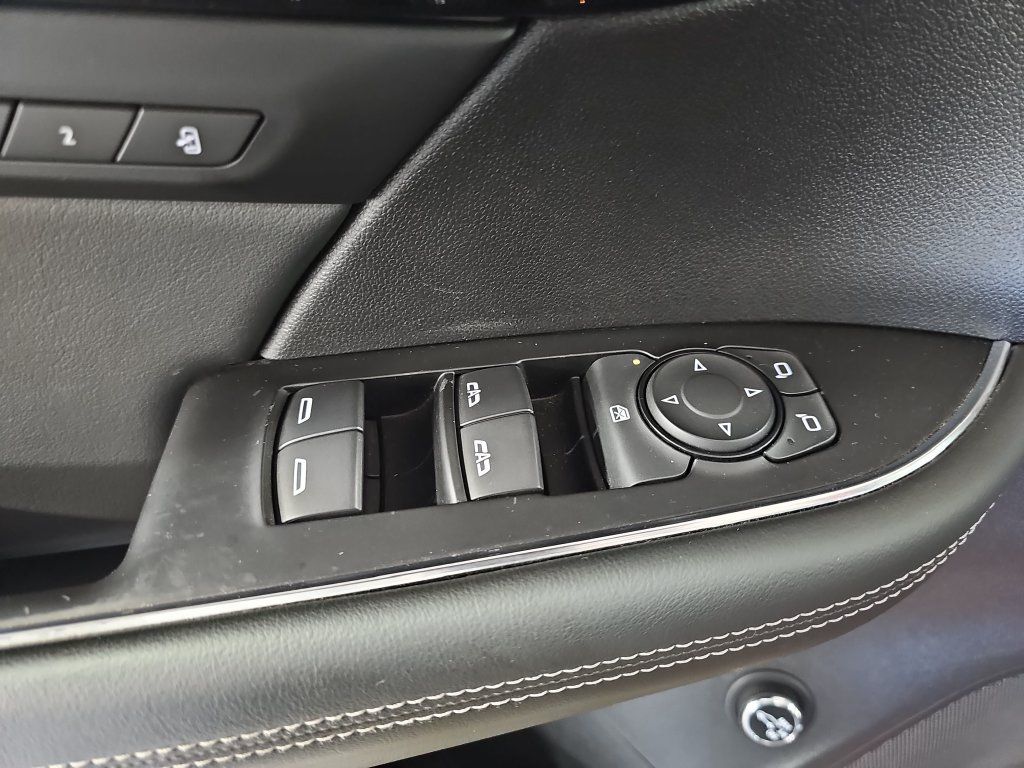 Used 2023 Buick Envision Essence w/ Sport Touring Package AWD/4WD image 33