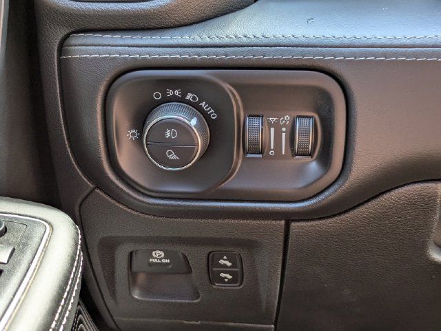Used 2019 RAM 1500 Limited AWD/4WD image 35