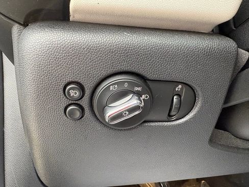 Used 2024 MINI Cooper SE image 25