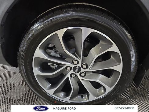 Used 2022 Lincoln Nautilus Reserve AWD/4WD image 17