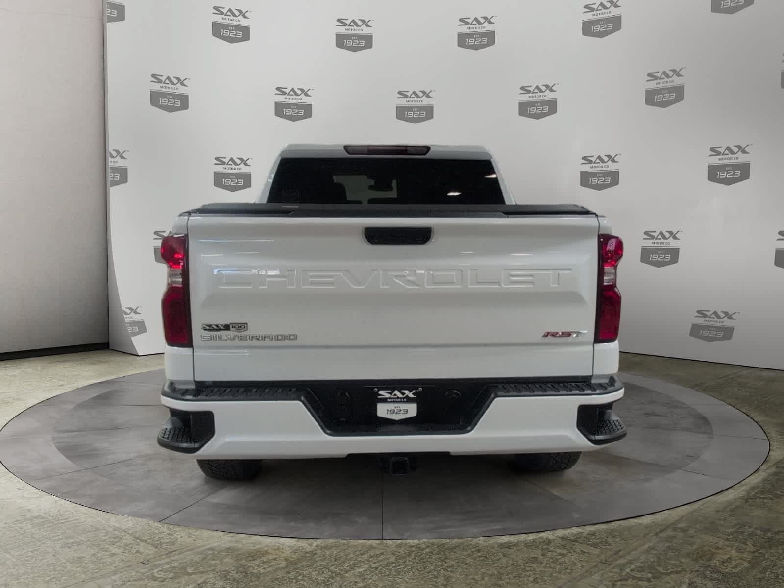 Used 2023 Chevrolet Silverado 1500 RST AWD/4WD image 4