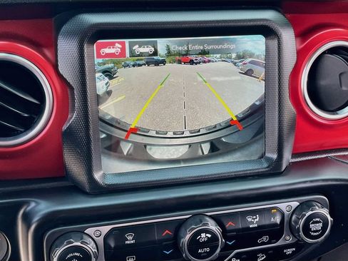Used 2021 Jeep Wrangler Unlimited Rubicon AWD/4WD image 13