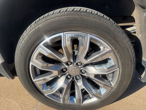 Used 2024 GMC Sierra 1500 Denali image 9