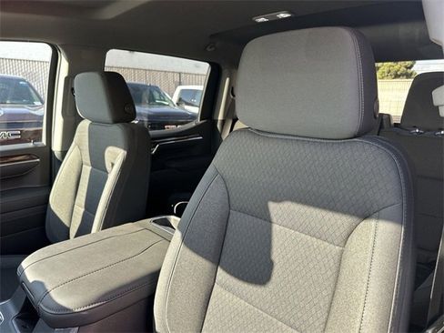 New 2026 GMC Sierra 1500 Elevation w/ LPO, Elevation Black Package image 23