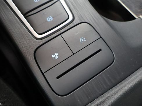 Used 2025 Ford Escape Active image 30