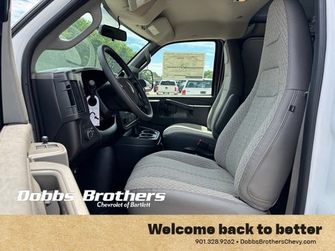 New 2026 Chevrolet Express 2500 Extended w/ Driver Convenience Package RWD image 10