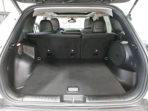 Used 2021 Jeep Cherokee Limited image 12