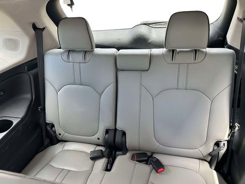 Used 2023 Honda Pilot Elite image 15