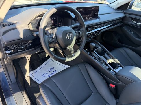 Used 2025 Honda Accord EX-L image 14