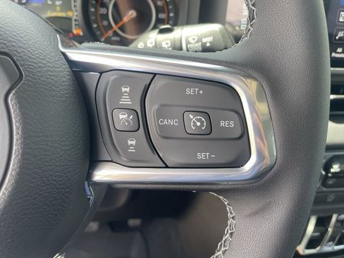 New 2025 Jeep Wrangler Unlimited Sahara w/ Safety Group AWD/4WD image 21