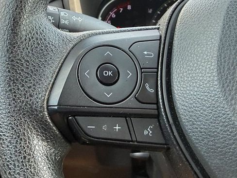 Used 2024 Toyota RAV4 XLE AWD/4WD image 16