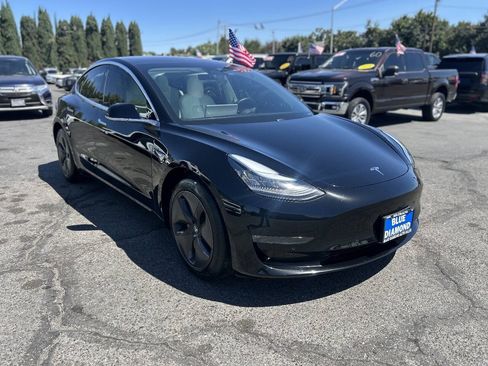 Used 2019 Tesla Model 3 Standard Range Plus RWD image 1