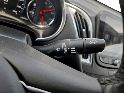 Used 2024 Chevrolet Malibu LT FWD image 17