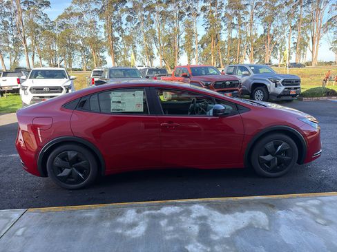 New 2026 Toyota Prius Plug-In Hybrid image 7