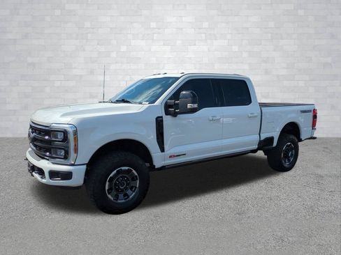 Certified 2024 Ford F250 Lariat w/ Lariat Ultimate Package AWD/4WD image 9