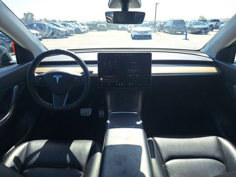 Used 2022 Tesla Model Y Performance AWD/4WD image 12